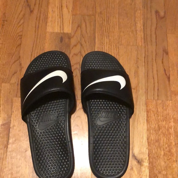 nike slides size 11